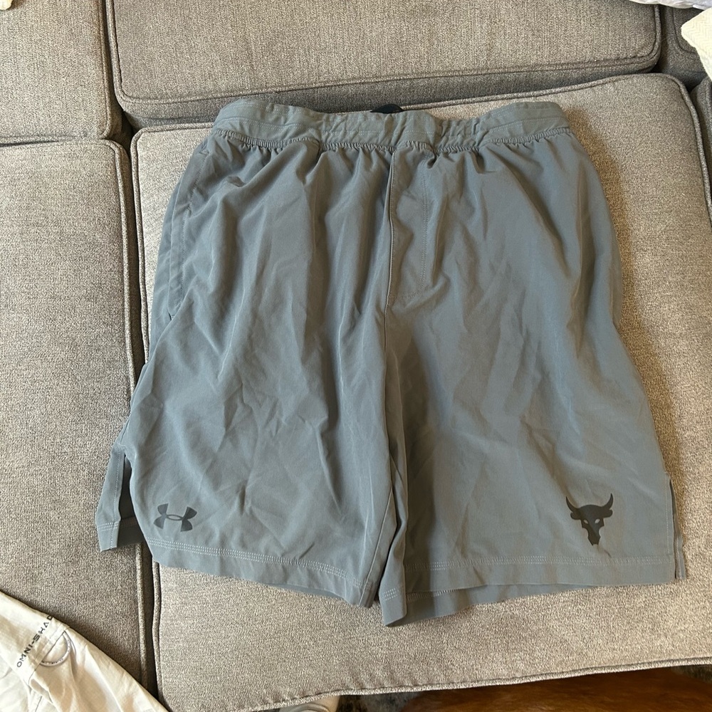 Under Armour Gray Athletic Shorts Lightweight Moisture-Wicking